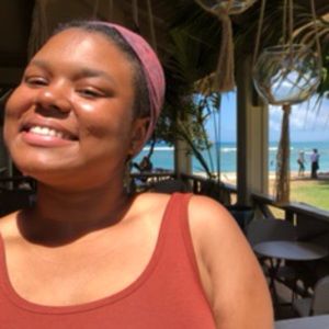 Meet your Posher, Carlye